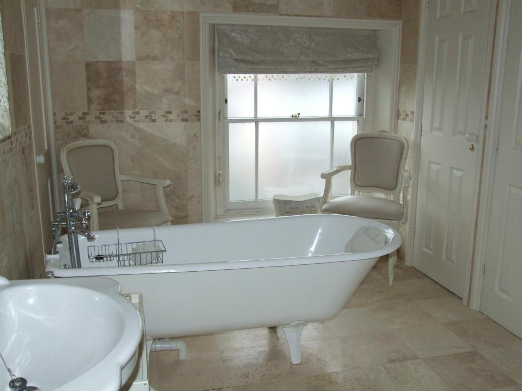 The Sandcastle Lowestoft Room photo
